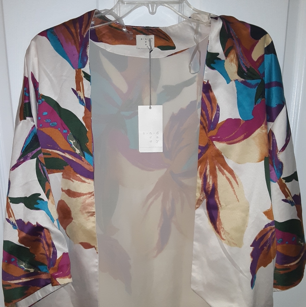 NWT A NEW DAY KIMONO